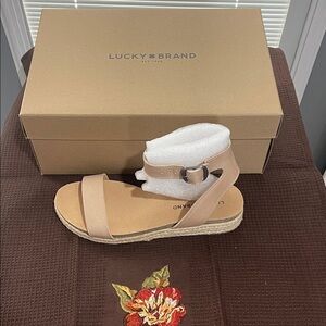 Lucky Brand Beige Espadrille Sandals